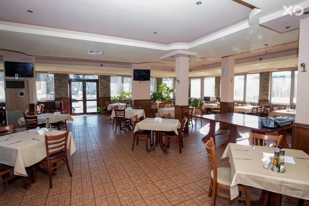 Avenue Hotel