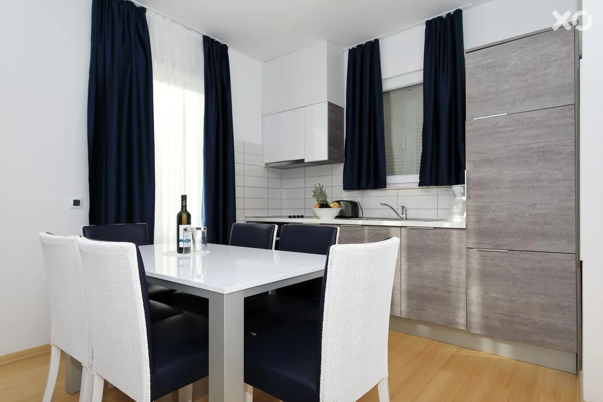 Sunnyside Apartments Petrcane