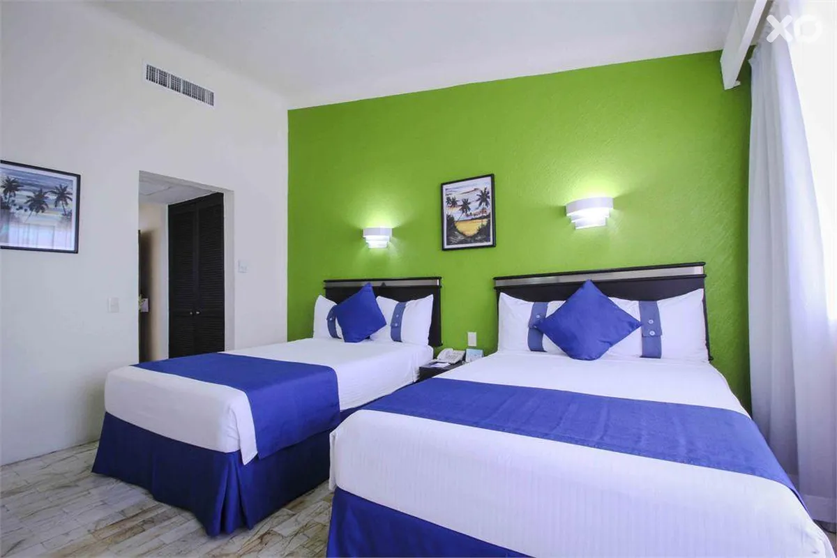 Aquamarina Beach Hotel Cancun
