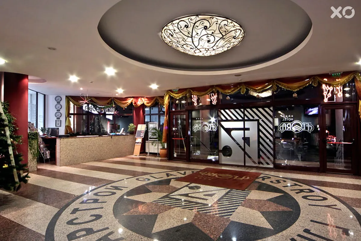 Flora Hotel