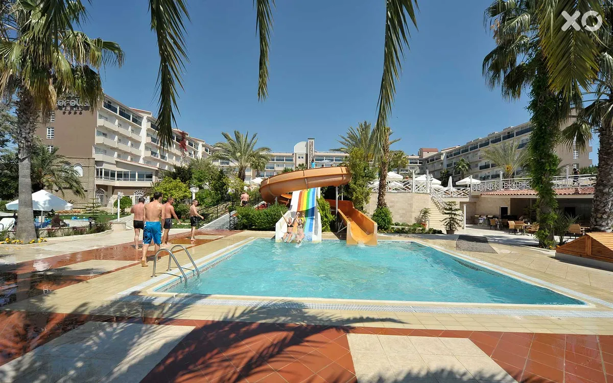 Corolla Hotel Side