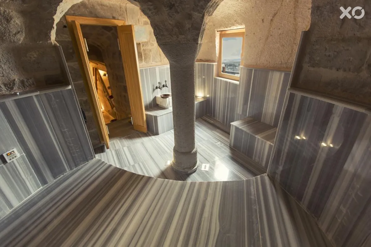 Millstone Cave Suites Hotel