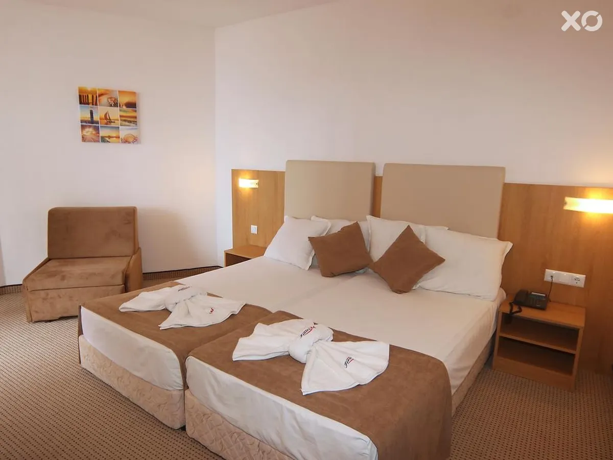 Zenith Hotel