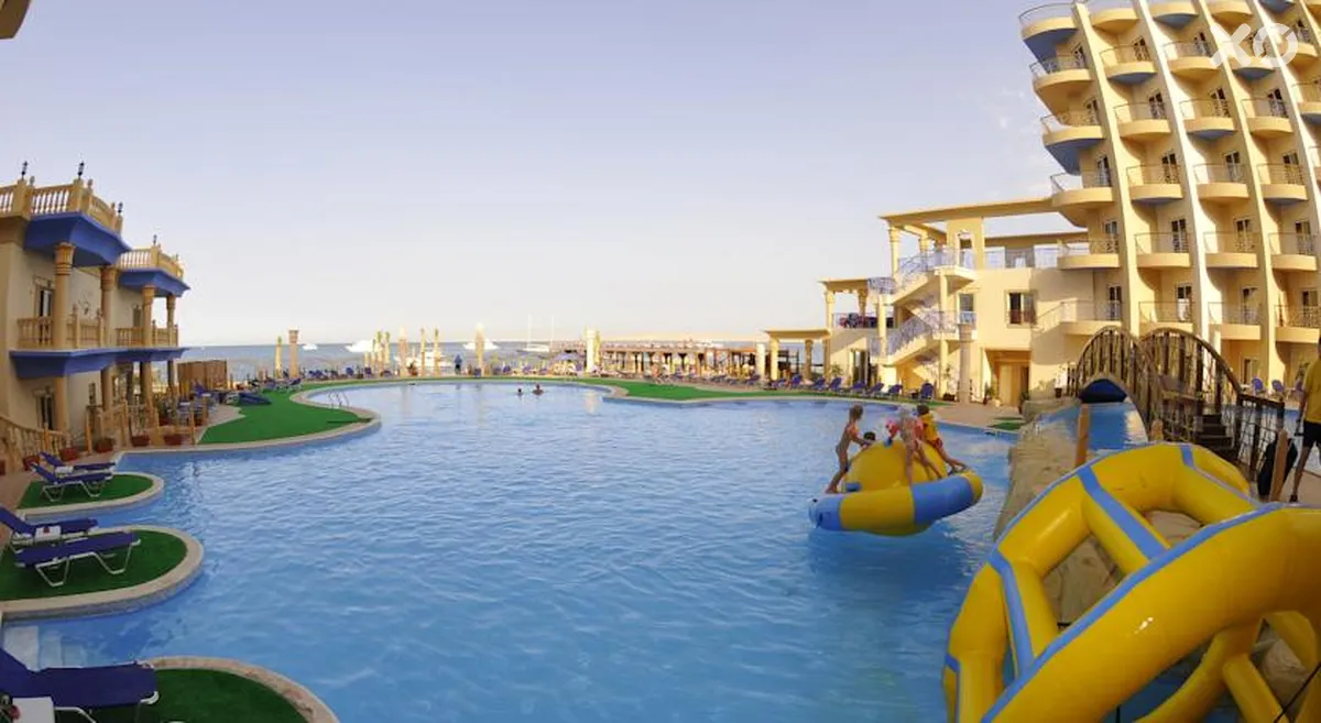 Sphinx Aqua Park Beach Resort