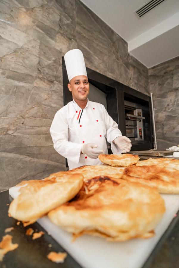 Sphinx Aqua Park Beach Resort