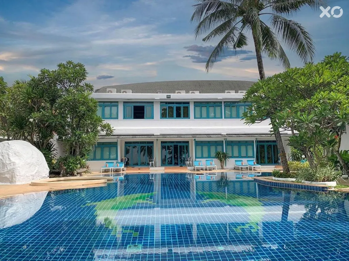 Sand Sea Beach Resort