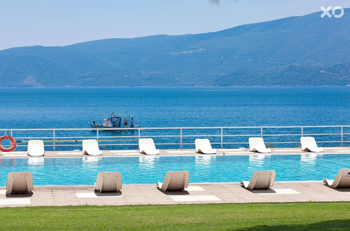 Kalamaki Beach Hotel