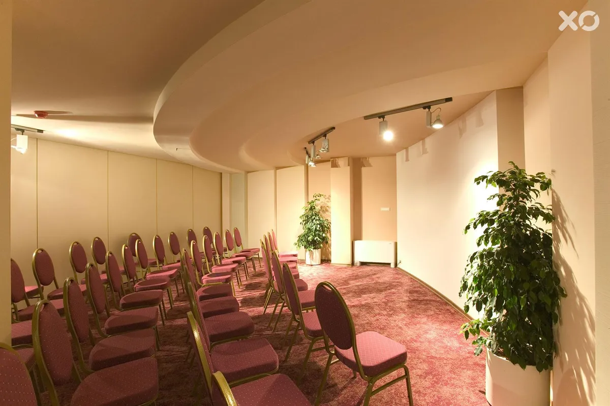 Garden of Eden Apart Hotel