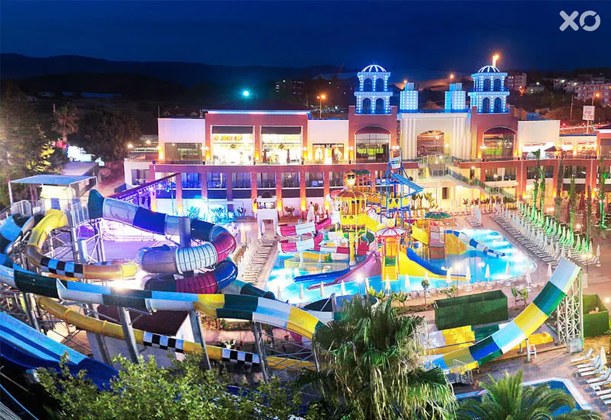 Club Aqua Plaza