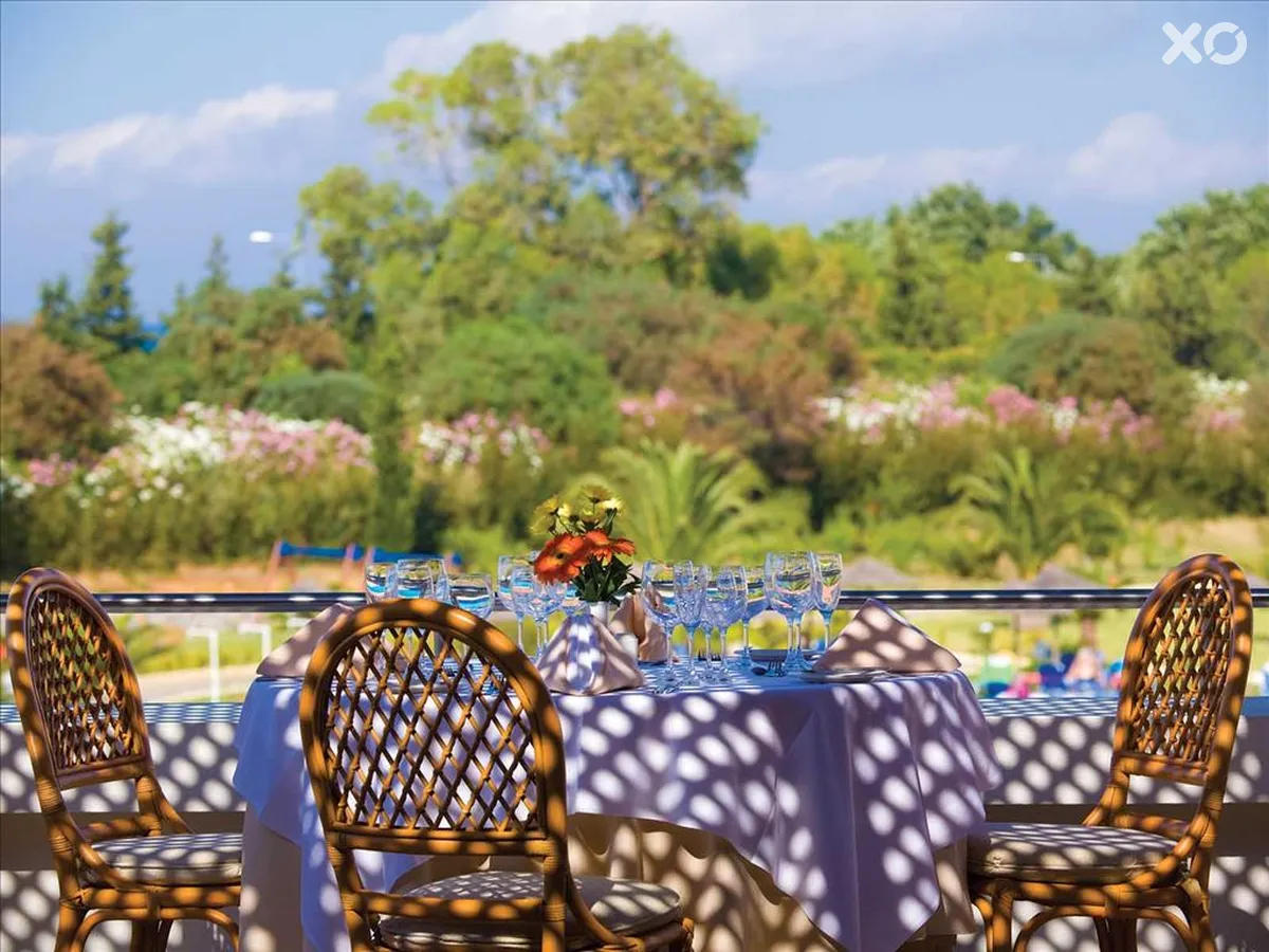 Pilot Beach Resort