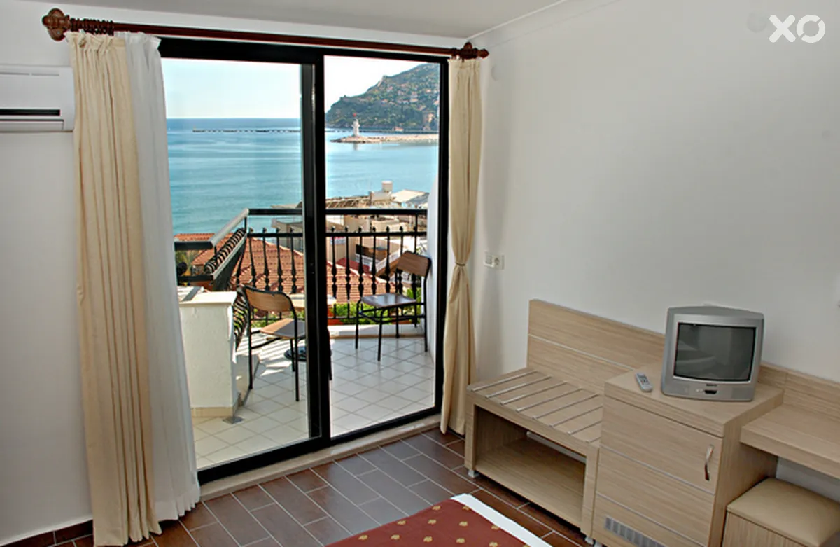 Boulevard Hotel