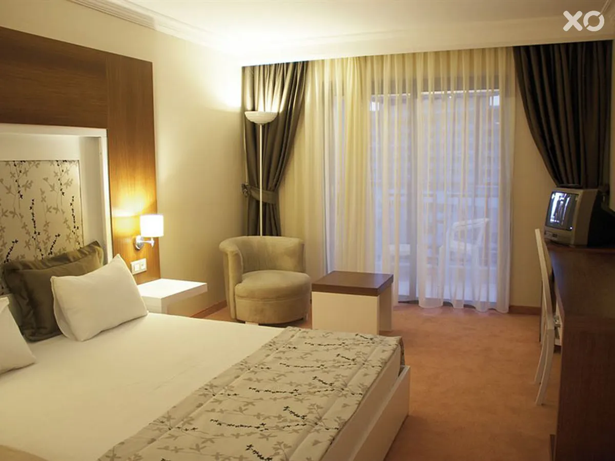 Sentinus Beach Hotel