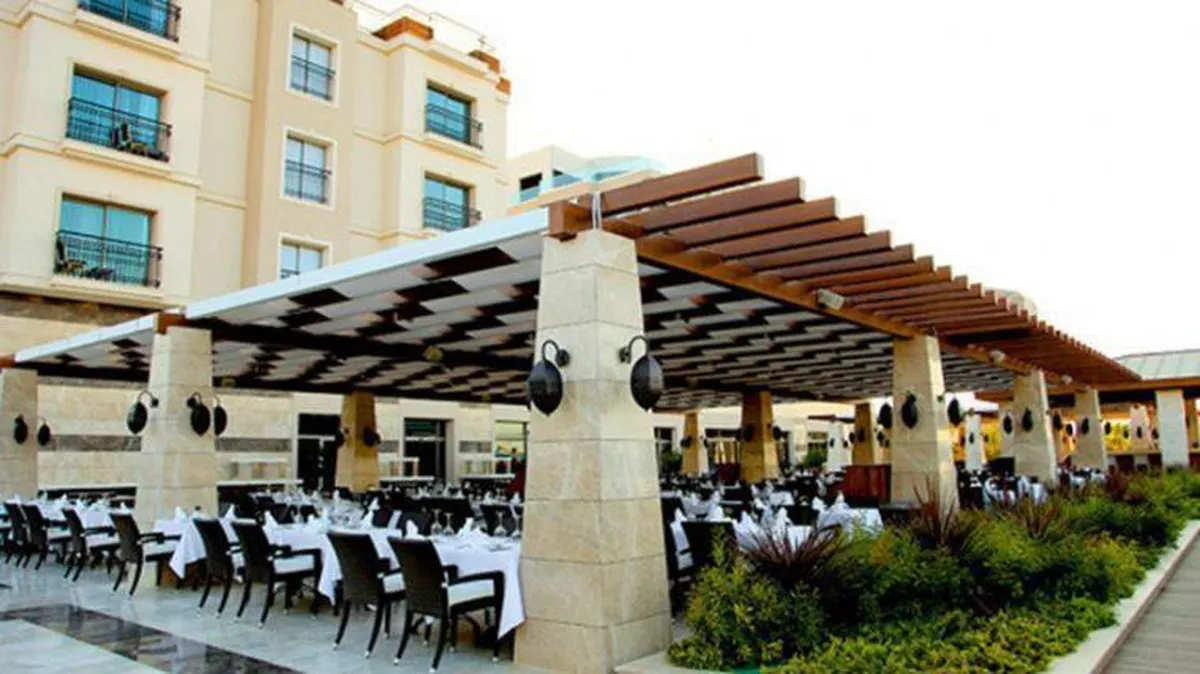 Cratos Premium Hotel & Casino