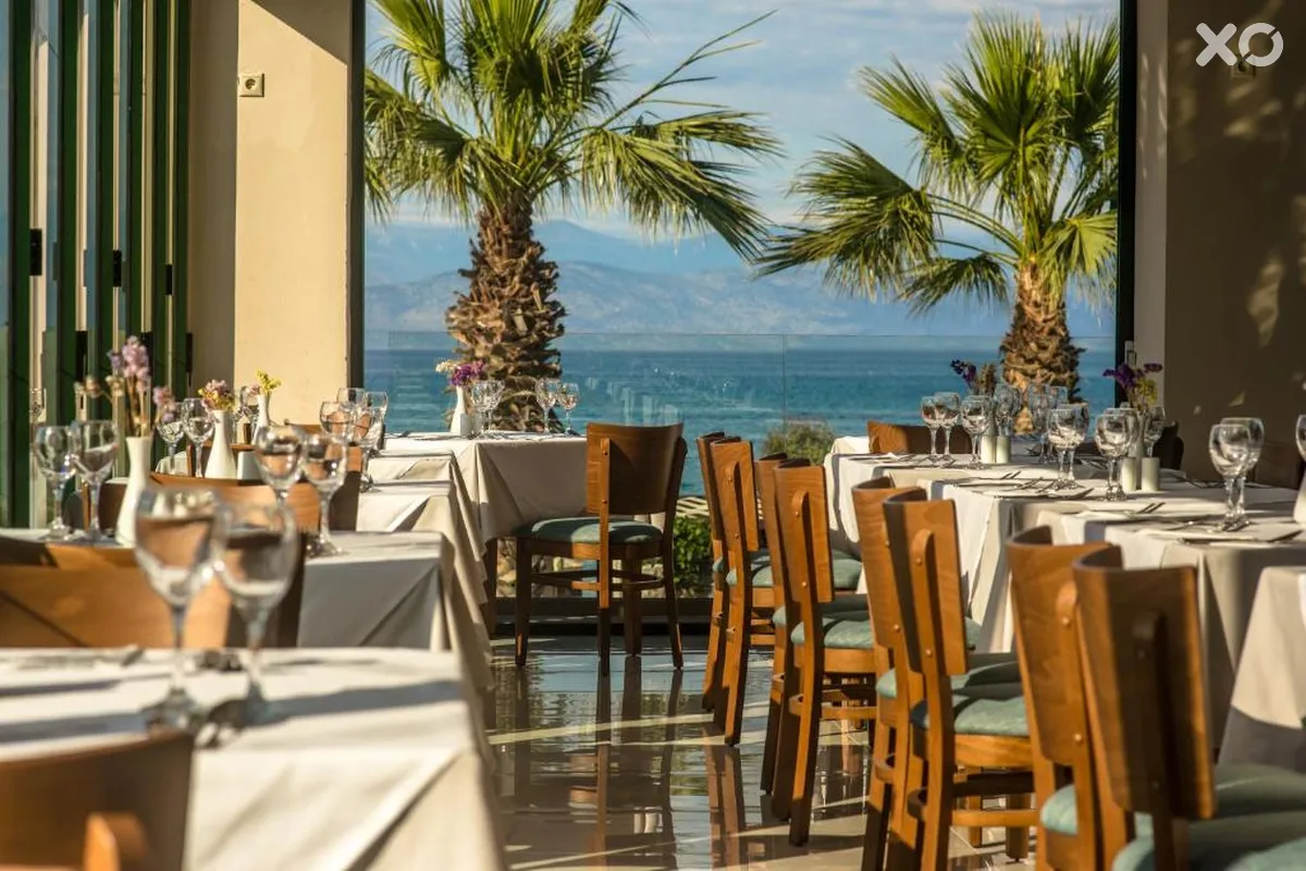 Robolla Beach Aparthotel