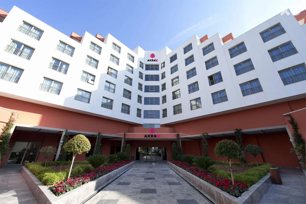 Akra V Hotel
