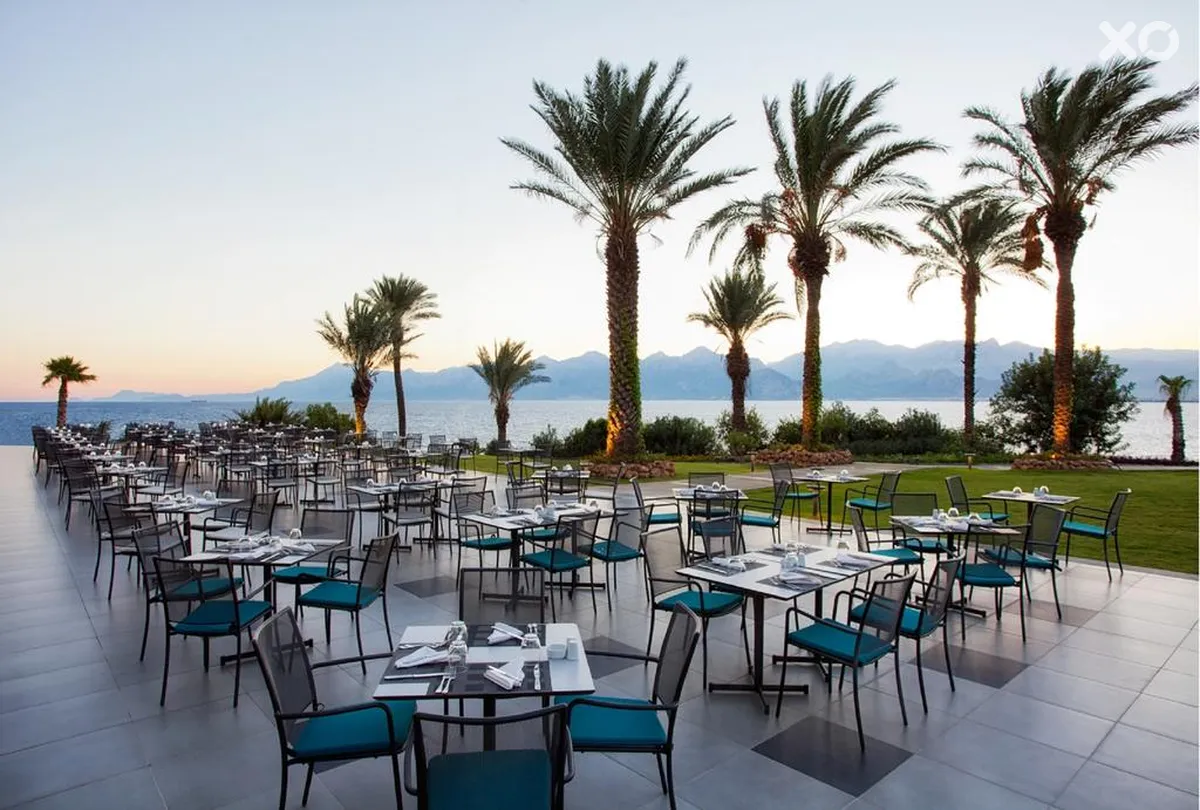 Akra Hotel