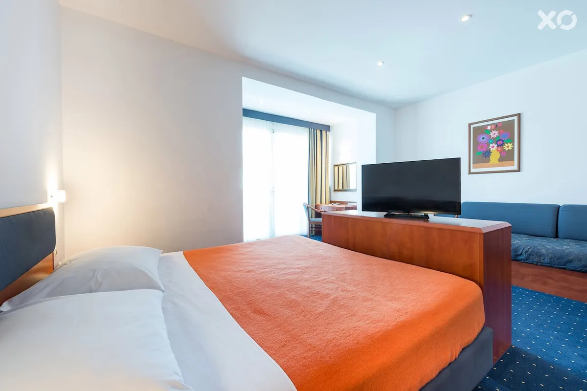 Vis Hotel