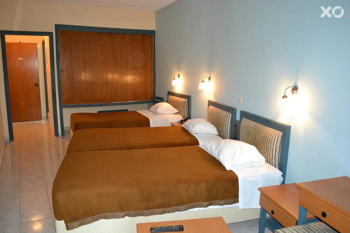 Astron Hotel