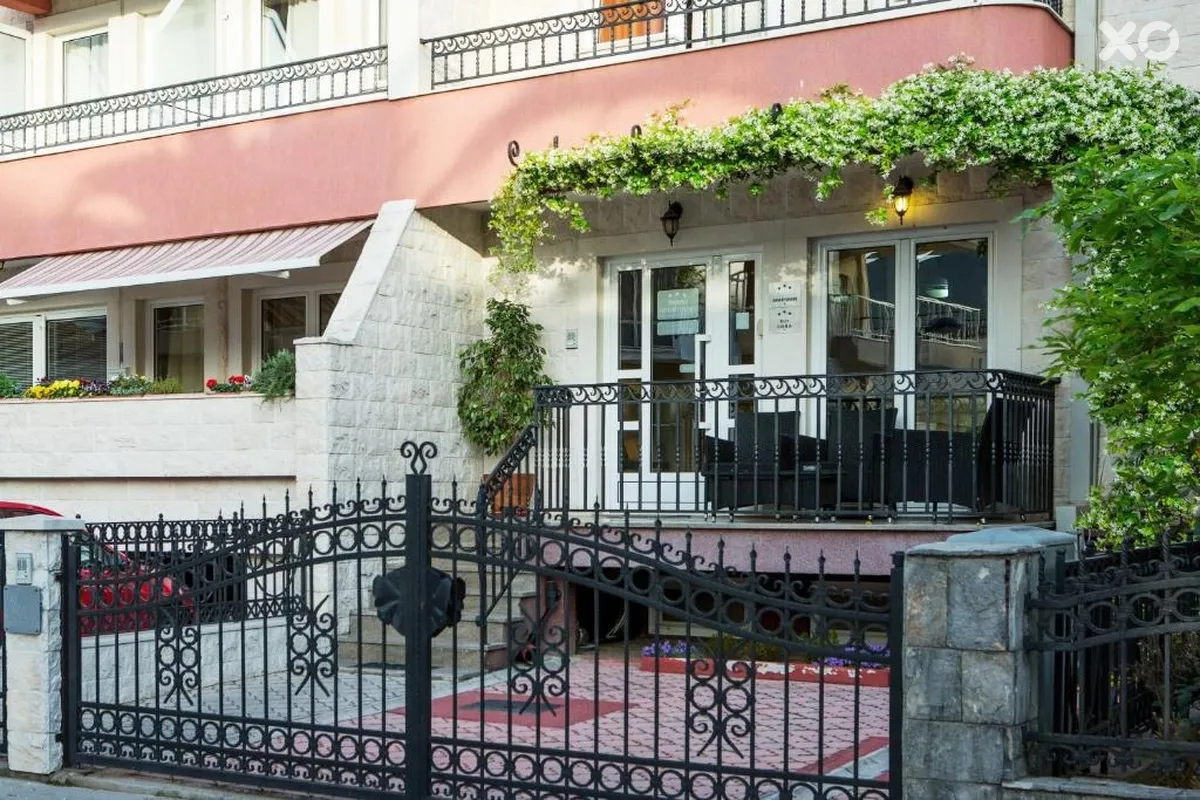 Ivona Apartments