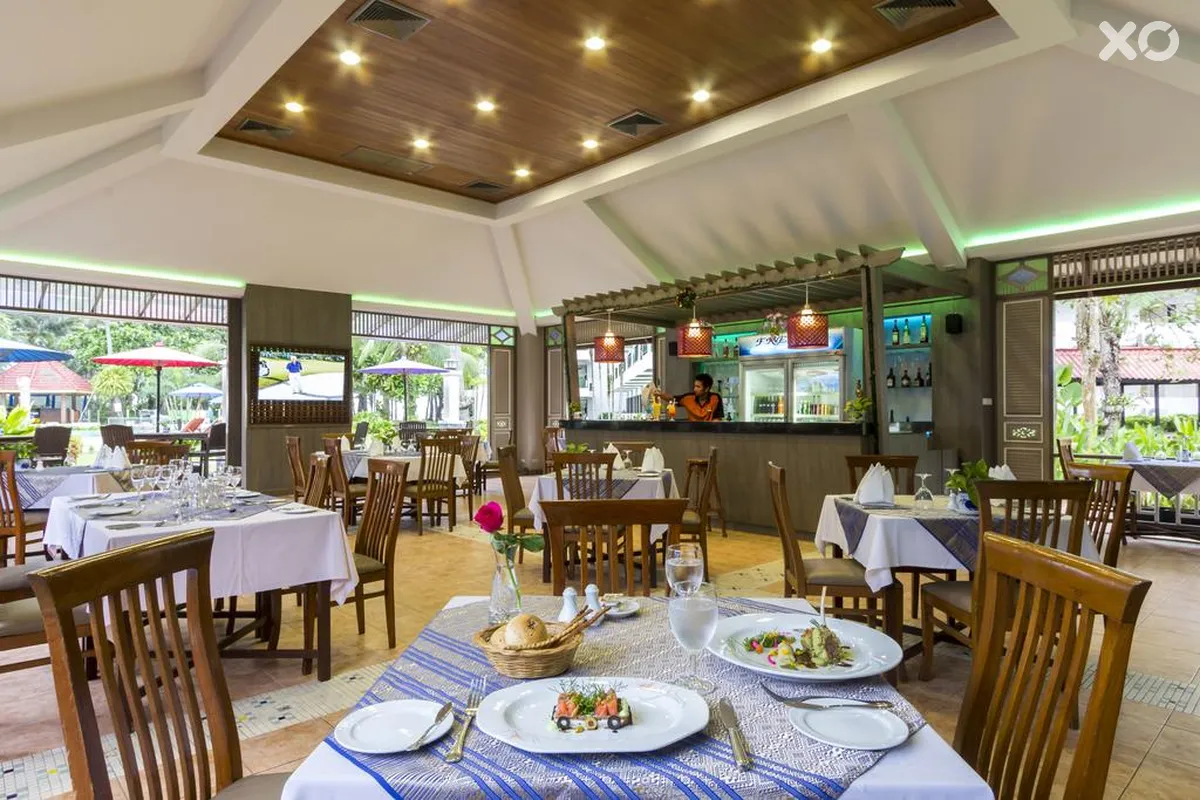 Amora Beach Resort Phuket