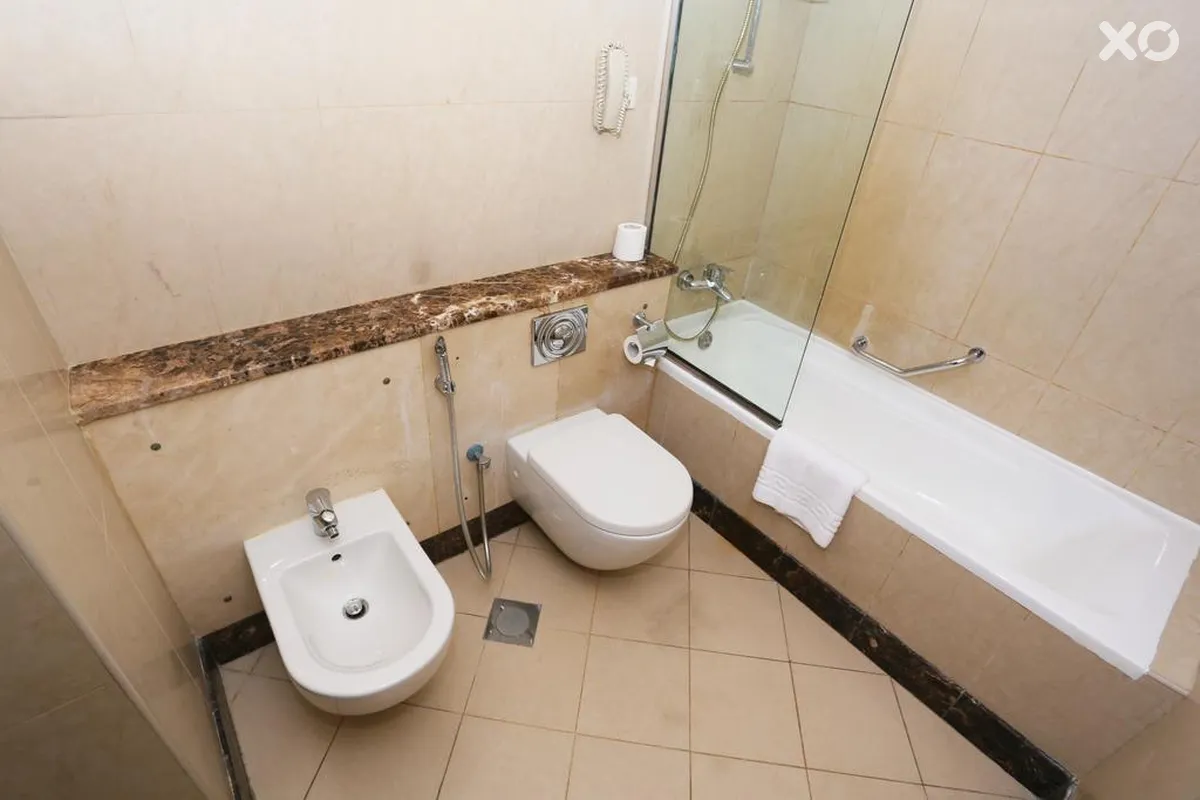 Al Hamra Hotel