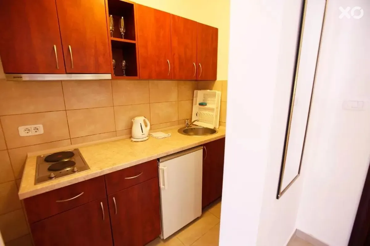 Baron Apartments