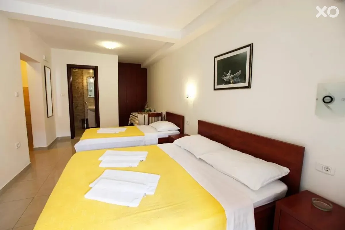 Baron Apartments