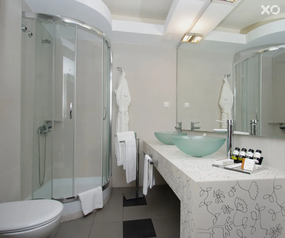 Bomo Platamon Cronwell Resort