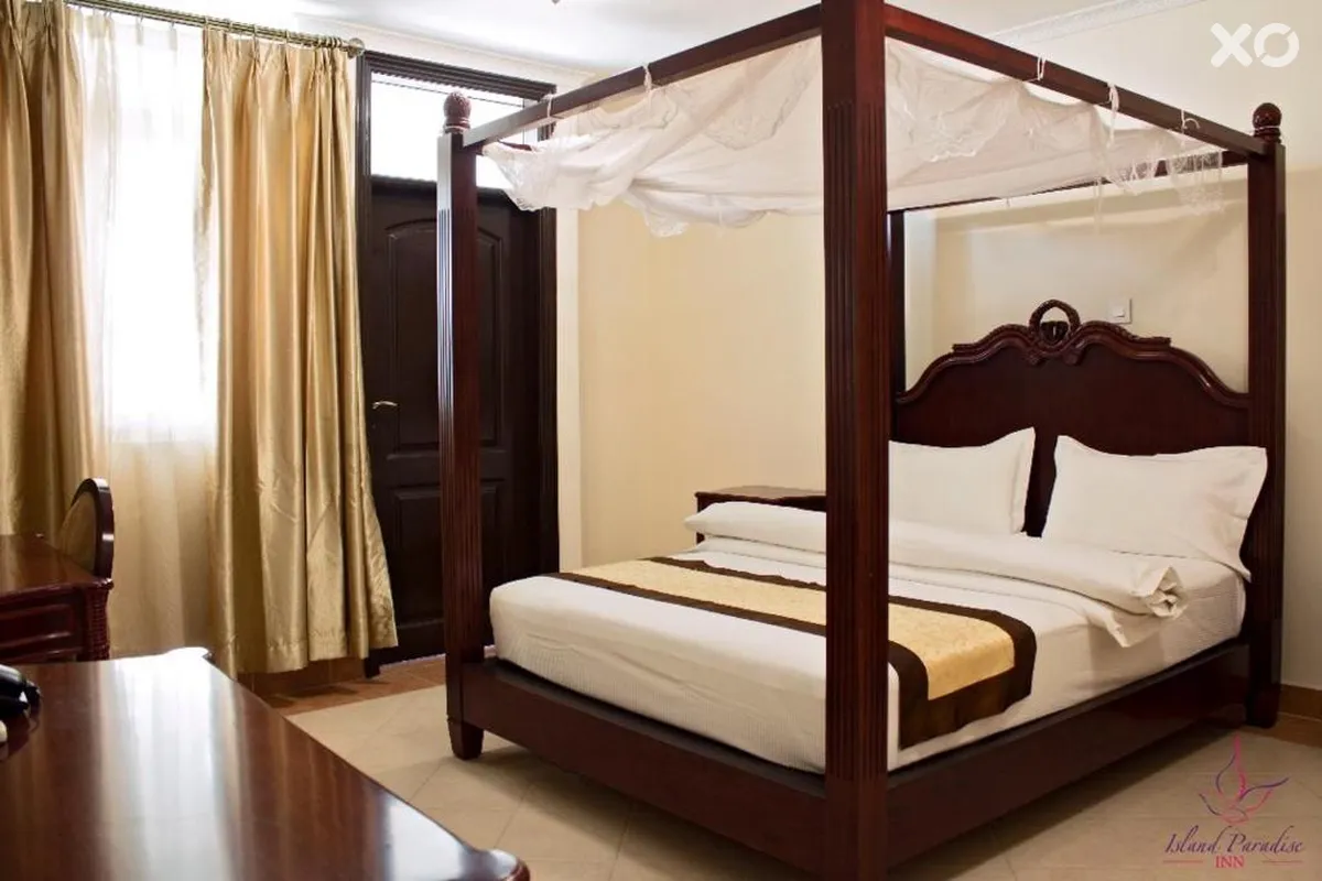 Island Paradise Inn