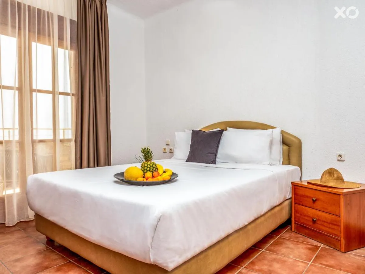 Alikes Suites & Studios