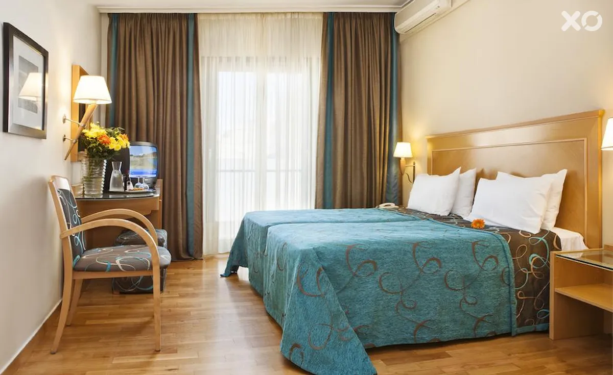 Plaka Hotel
