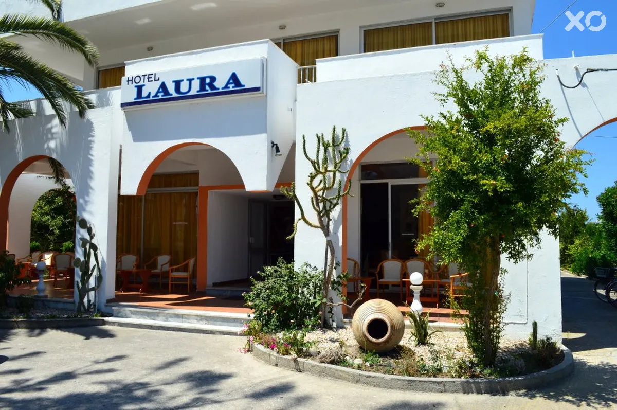 Laura Hotel