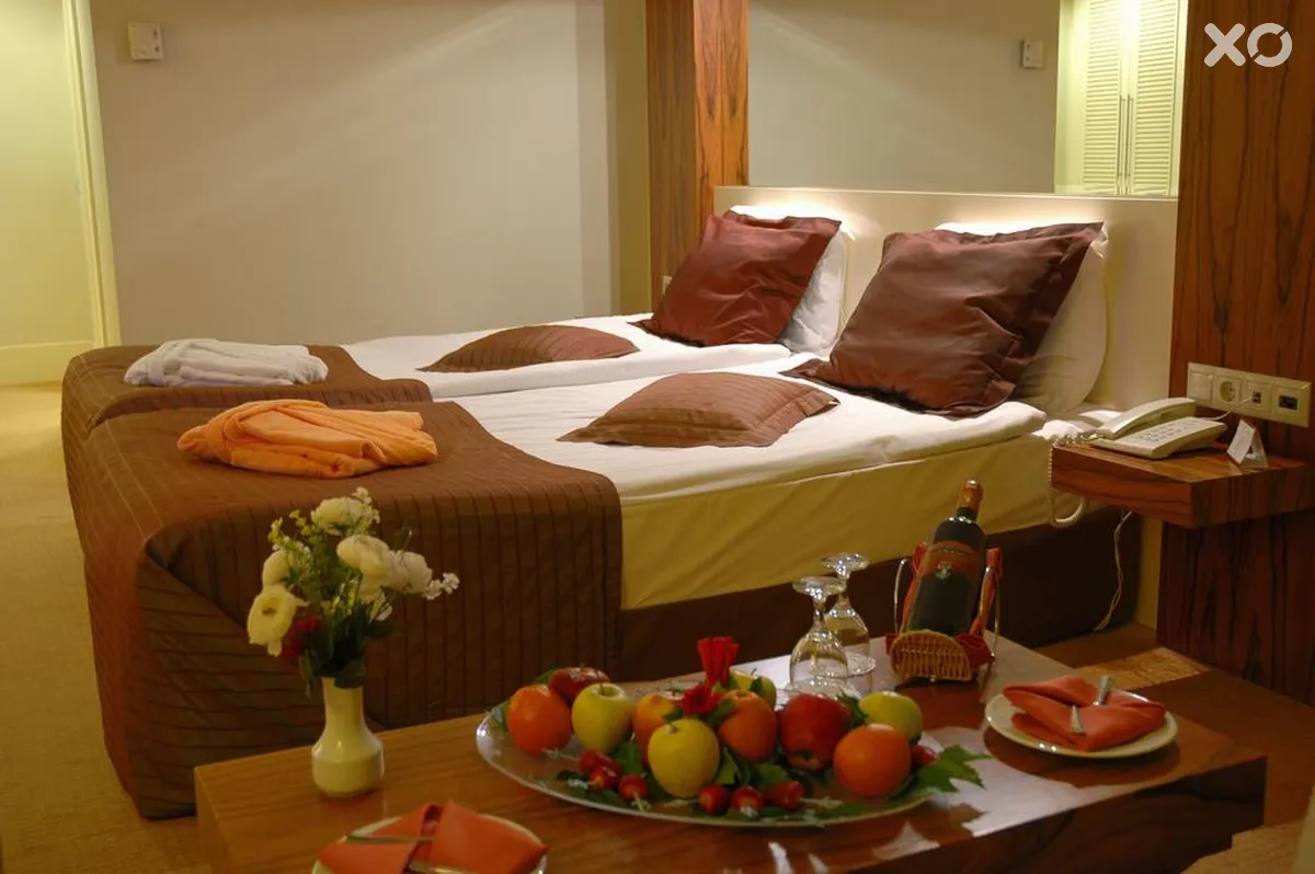 Meder Resort Hotel