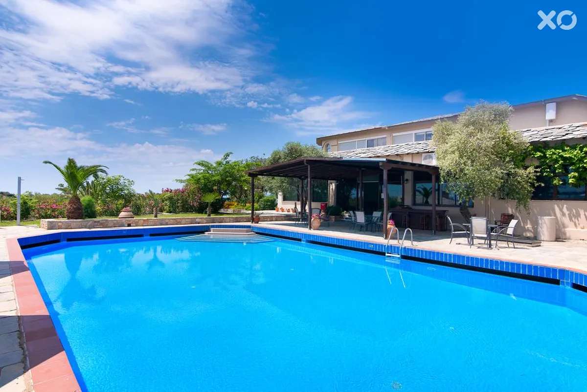 Aeria Hotel