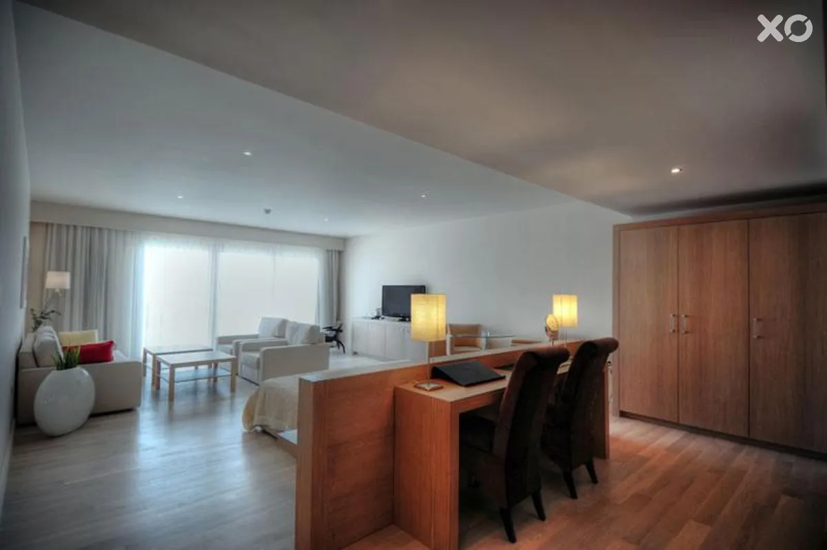 Lvzz Hotel