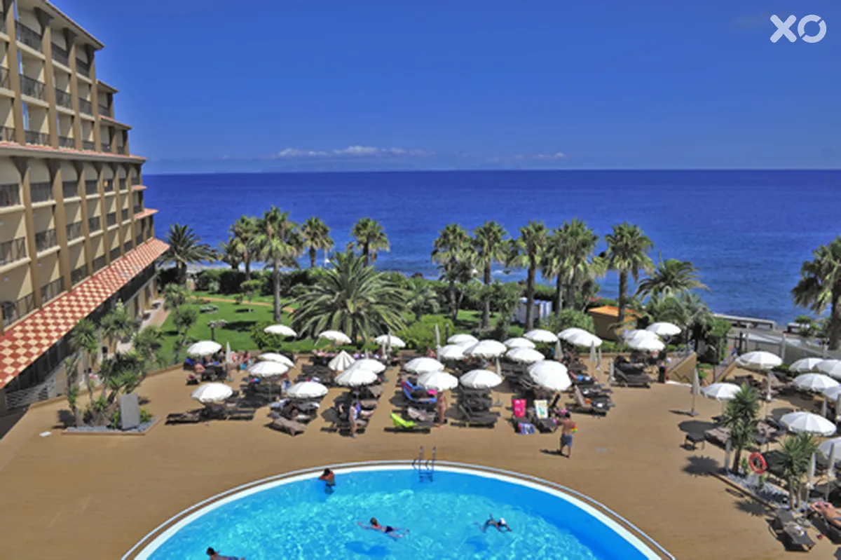 Four Views Oasis Hotel