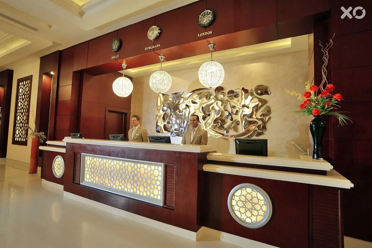 Albatros White Beach Resort