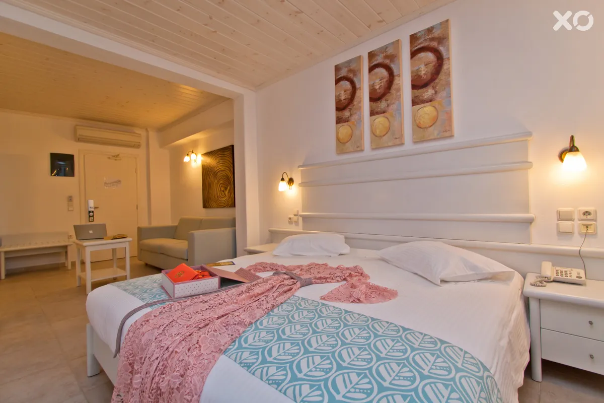 Yiannaki Hotel