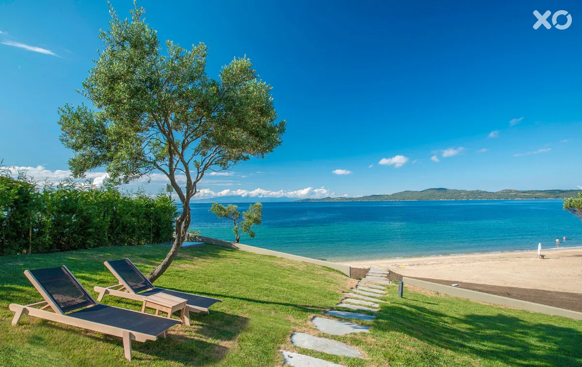Avaton Luxury Villas Resort