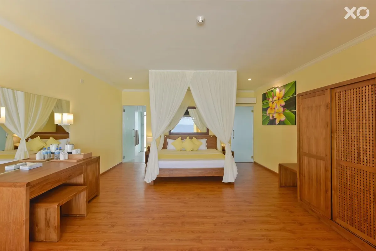 Dreamland Maldives Resort
