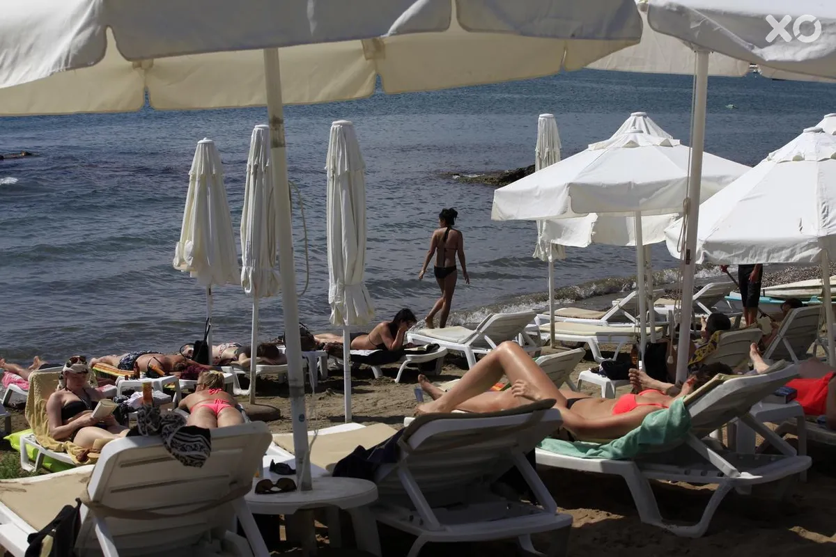 Leda Beach Hotel