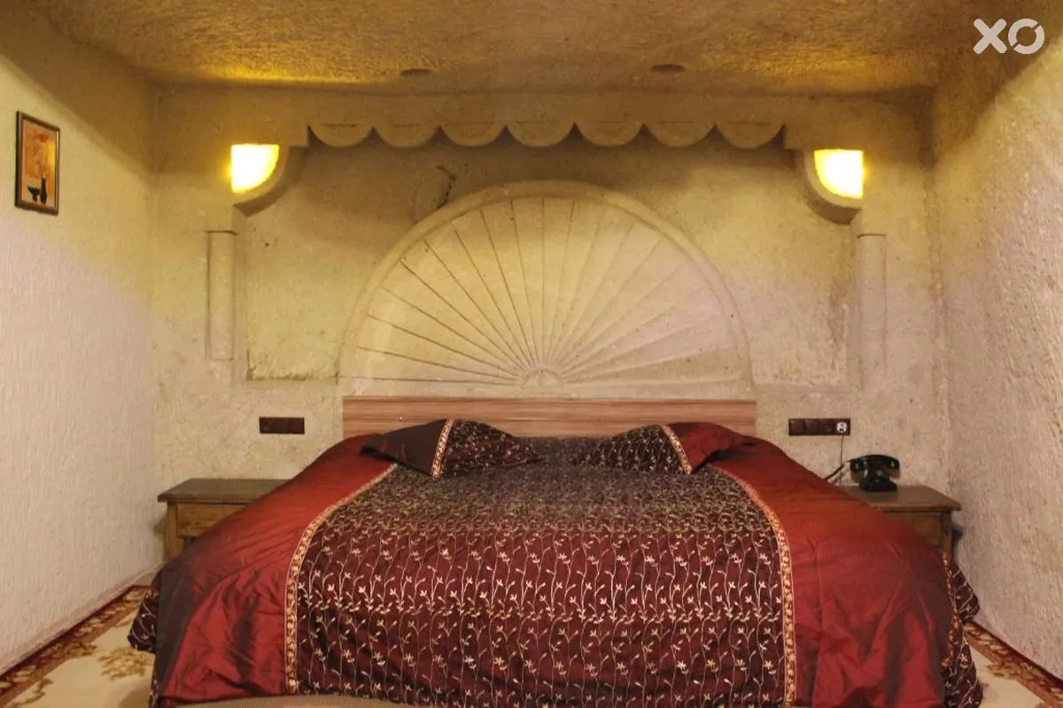 Dilek Tepesi Cave Hotel