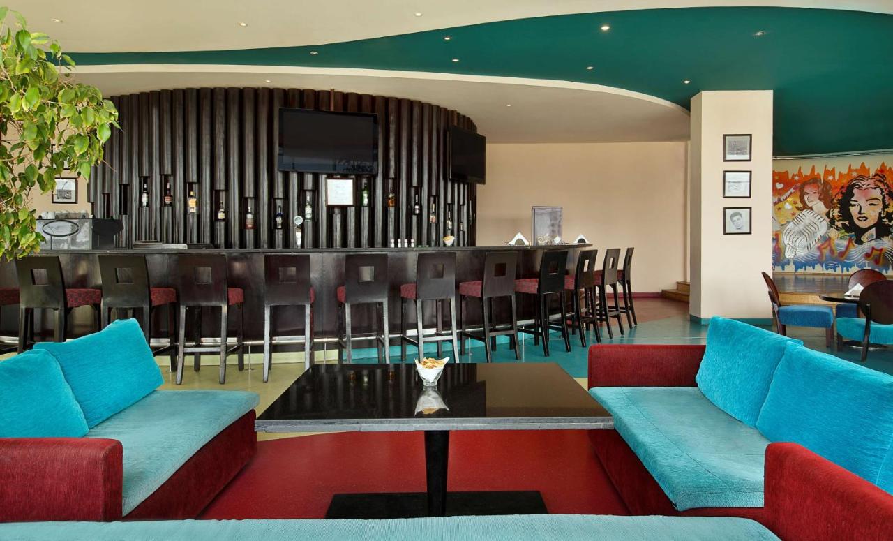 DoubleTree by Hilton Sharks Bay Resort