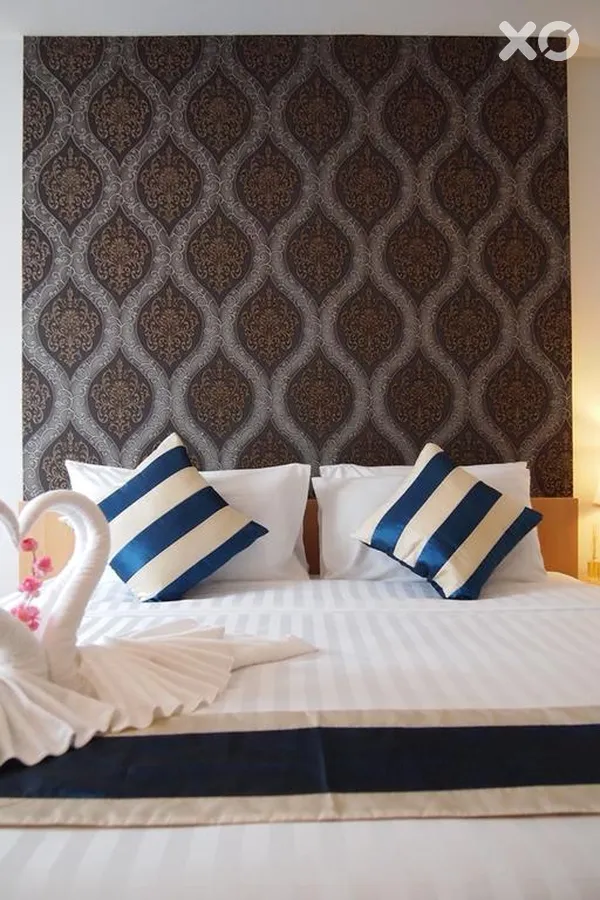 iCheck inn Central Patong