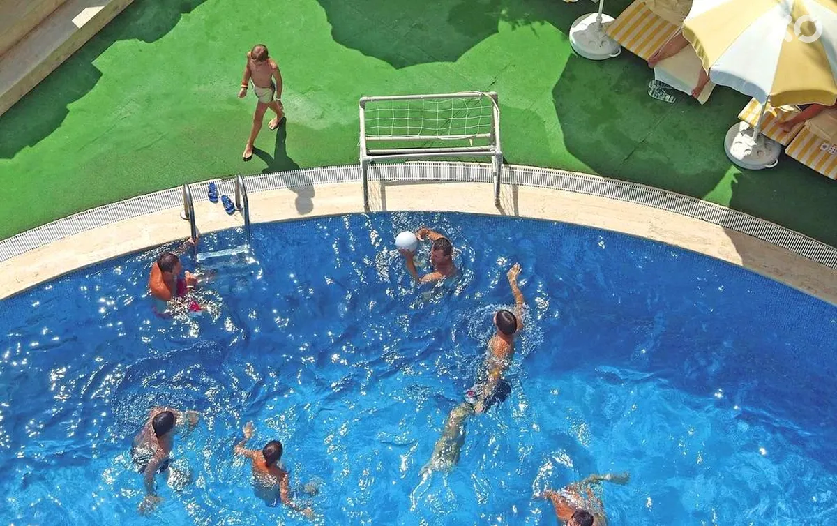 Rubi Hotel
