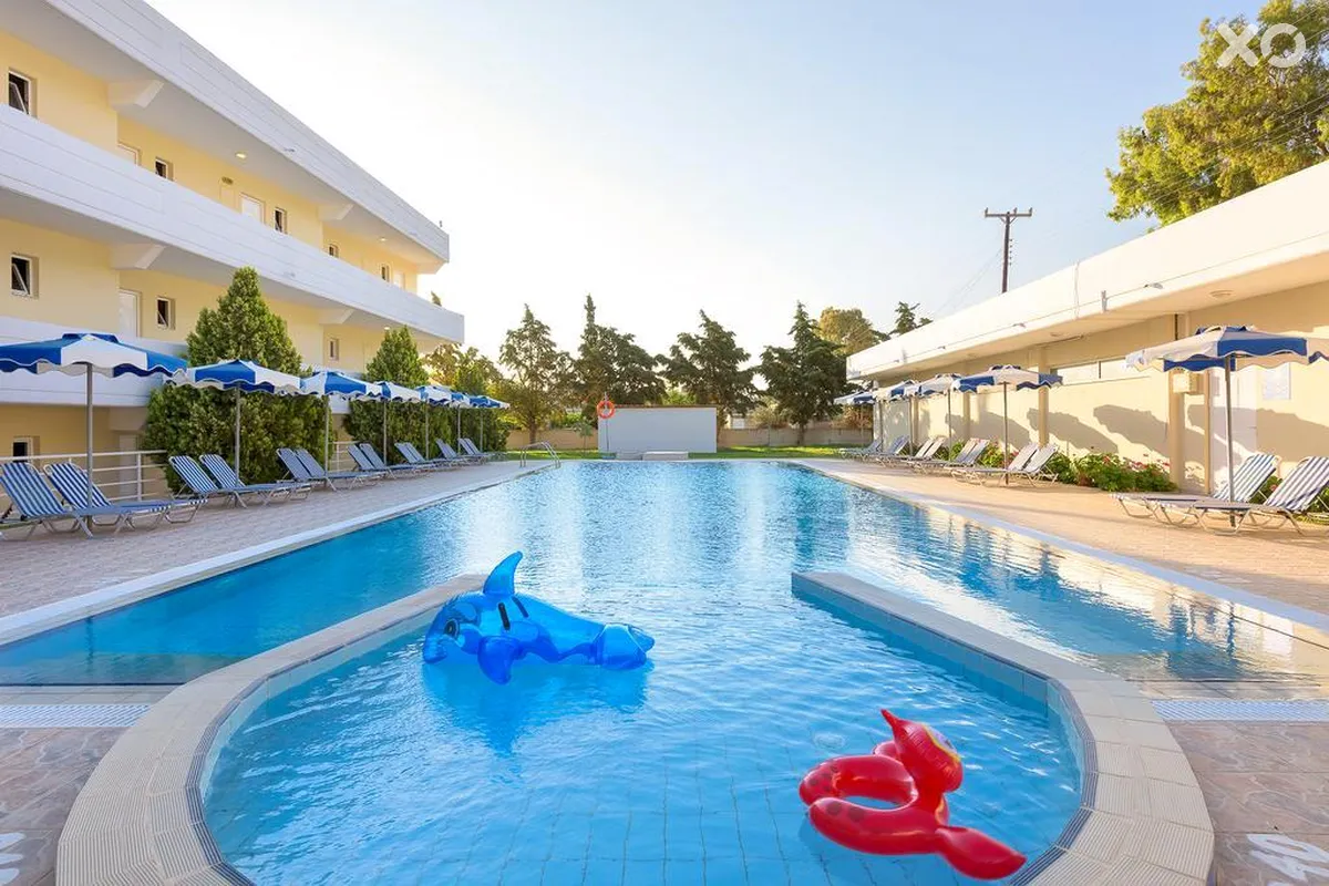 Memphis Beach Hotel