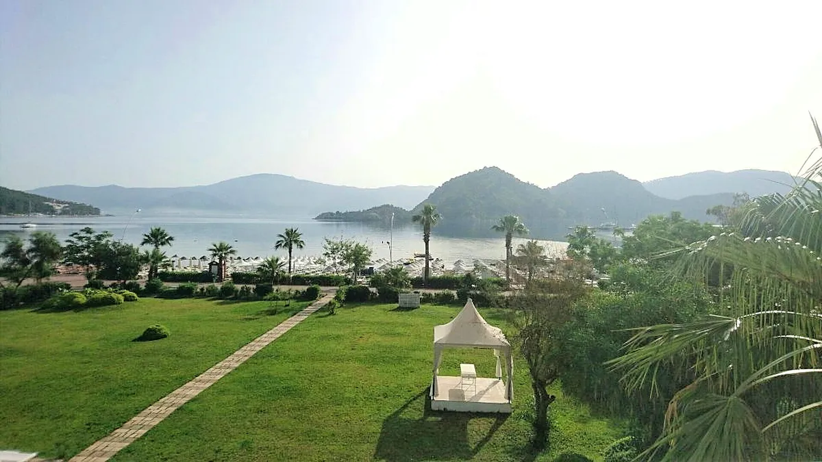 Casa Blanca Beach Hotel