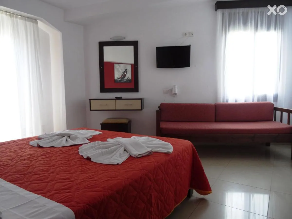 Lito Apartments