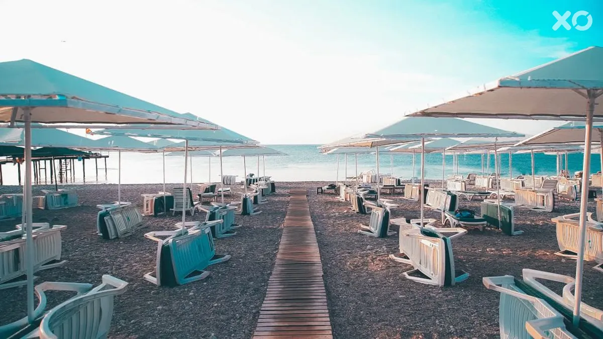 Beso Beach Hotel