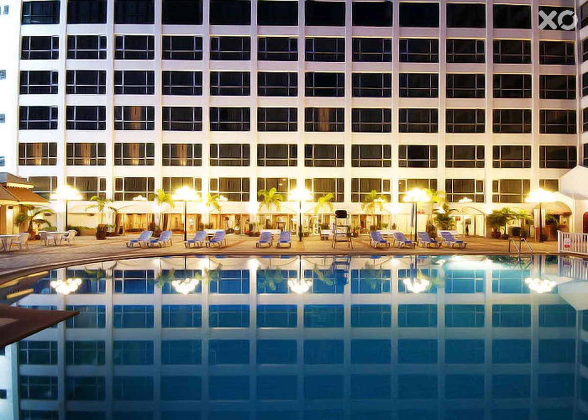 Bangkok Palace Hotel